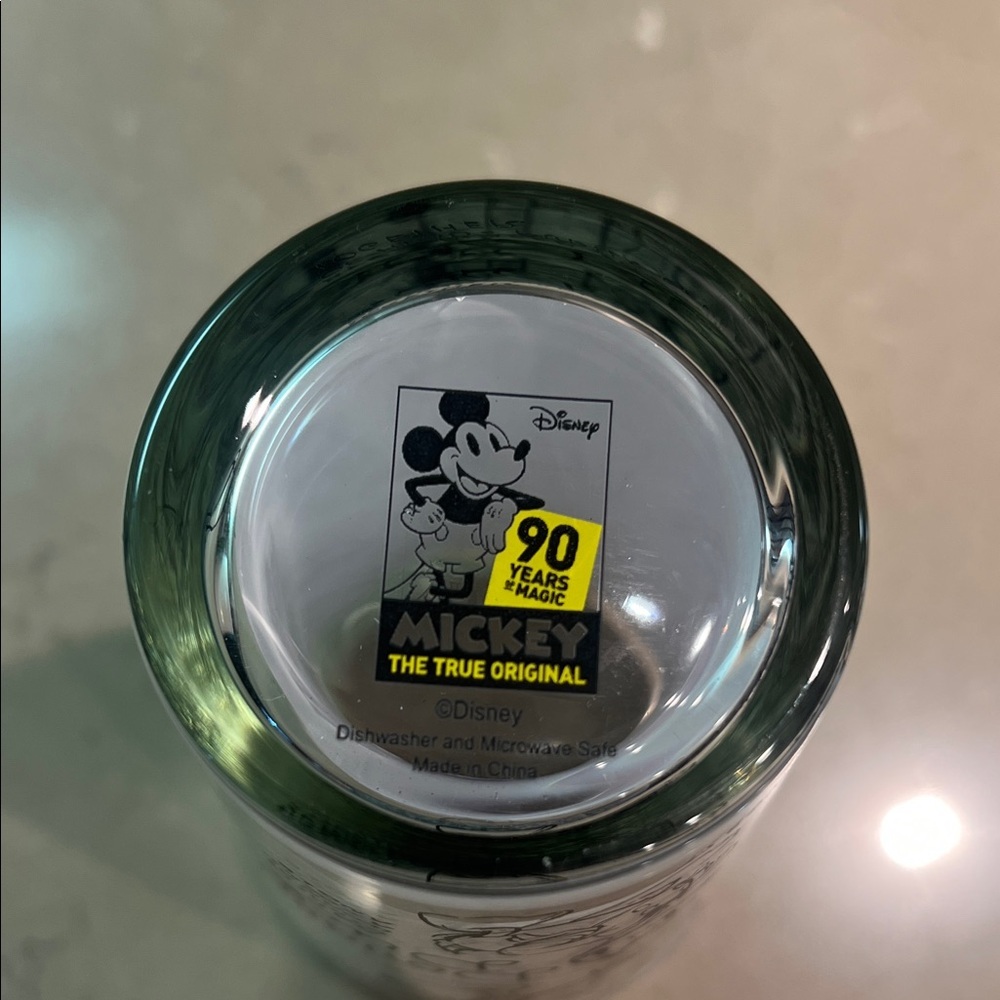 Disney Sketch-Style Mickey & Donald Glass Tumbler — White and Black - Picture 2 of 8